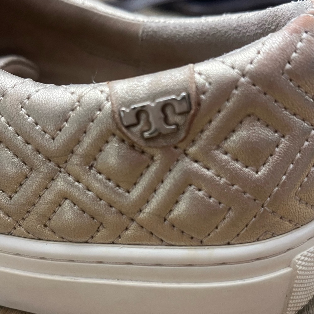 Chic Metallic Tory Burch Sneakers –Statement Kicks, Size 7.5 - Picture 3 of 7
